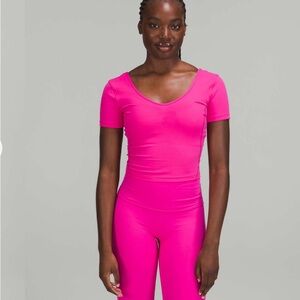 Sonic pink align t shirt